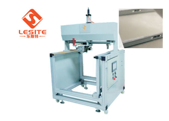 Macchina di rivettamento automatica dei semi costanti della struttura con il sistema di controllo di Omron